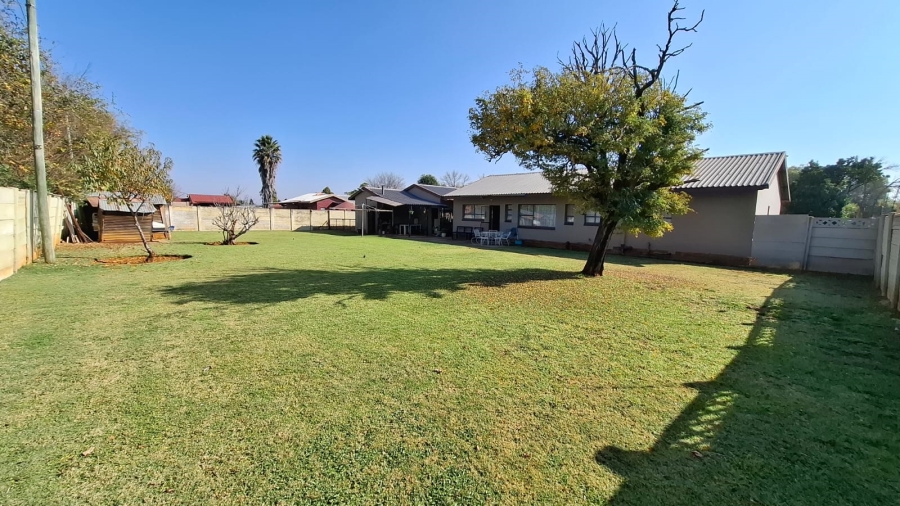4 Bedroom Property for Sale in Meiringspark North West